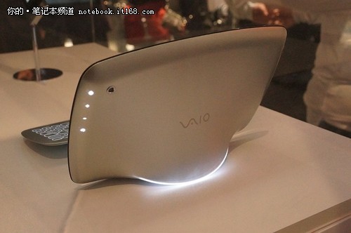 CES2012:索尼展示两款概念型笔记本电脑