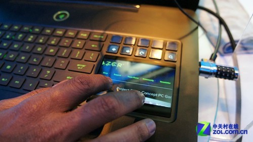 CES2012:双屏幕设计Razer展首款笔记本