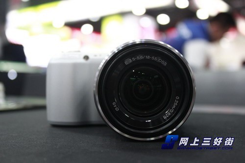 潮流趋势中二月份超值微单相机倾情推荐