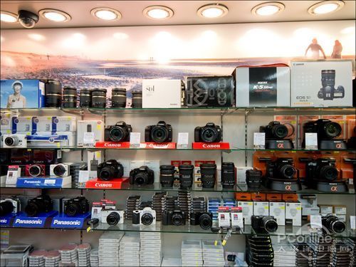 5D3热卖D800没货 香港相机价格实地探访(2)_