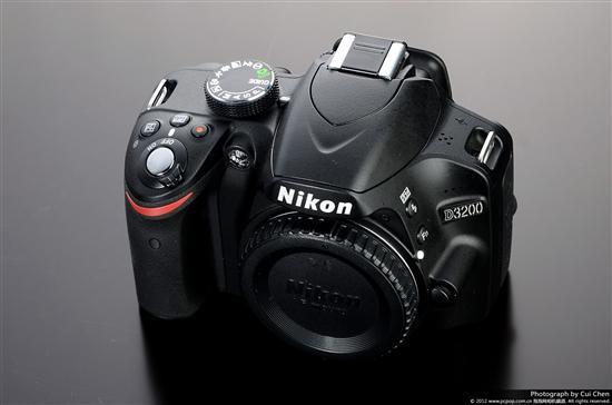数码相机 > 正文  尼康新款入门单反d3200作为上代d3100的升级产品