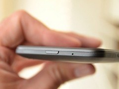 һ· 4.7HTC Titan1799Ԫ 