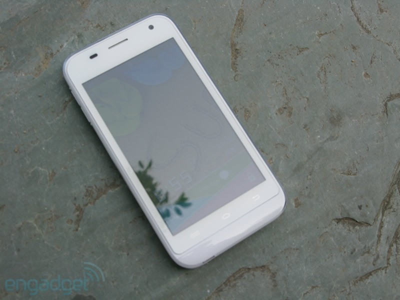白色时尚Android 步步高vivo S7美图赏_手机