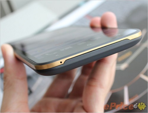 搭载S4高效双核 HTC One XC开箱全面测试_手机