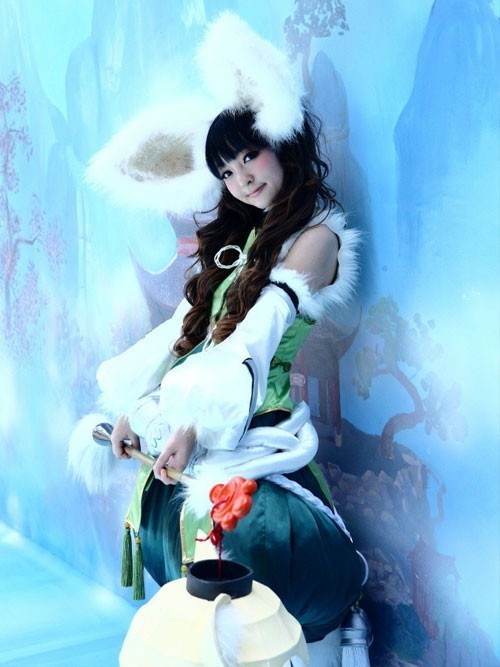 出位依旧风骚不减当年 2012年CJ美女盘点_数