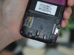 HTC 倾心 蓝色 细节图 