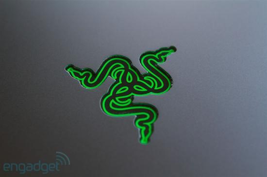 雷蛇神级游戏本!razer blade真机开箱