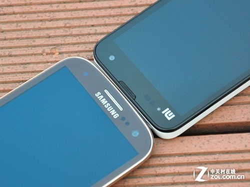 四核背后的柔情 三星GALAXY S3对决小米2_手