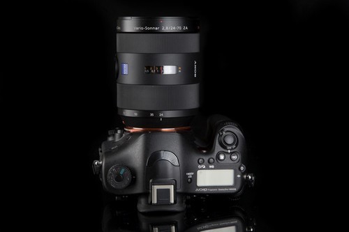 全球首款全画幅半透镜单电索尼A99评测