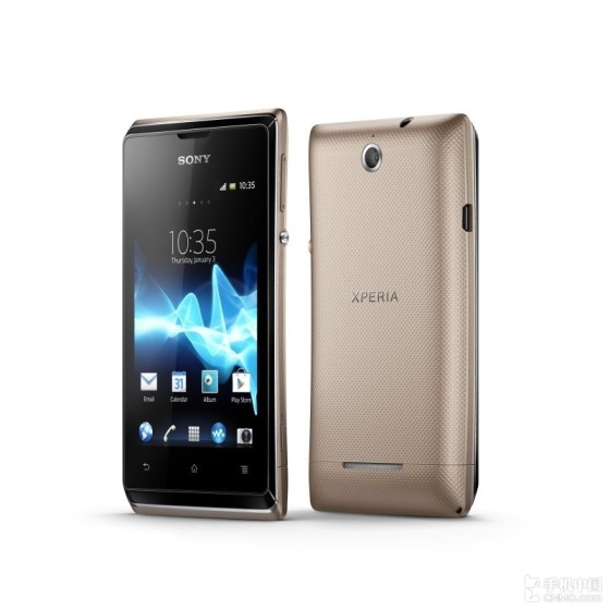 索尼推出 3.5 吋 Xperia E Android 手机，单、双卡两个版本明年第一季上市 