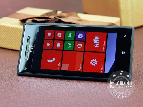 骁龙S4双核WP8系统 HTC 8X今暴降300元 