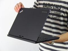 最新可旋转超极本 ThinkPad S230U到货 
