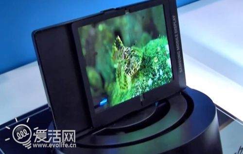 三星将发布首款无缝折叠屏幕手机GalaxyQ