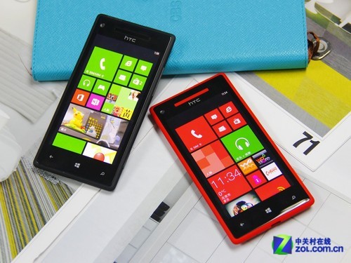 对垒诺基亚920 联通/电信HTC 8X双机图赏 