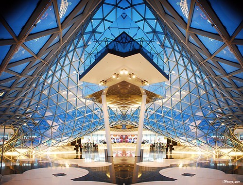 让创意无限延伸 镜面对称的4大拍摄要点_数码_新浪科技_新浪网