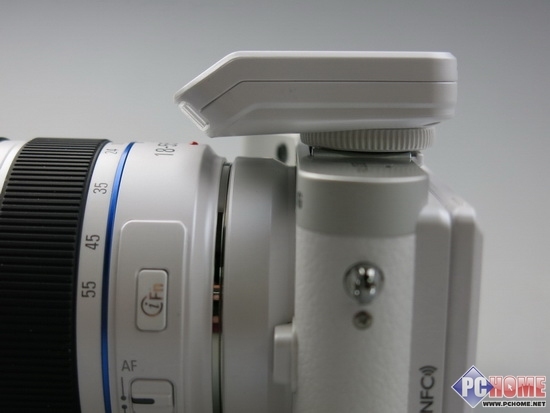 3D技术植入相机 三星NX300全解析评测