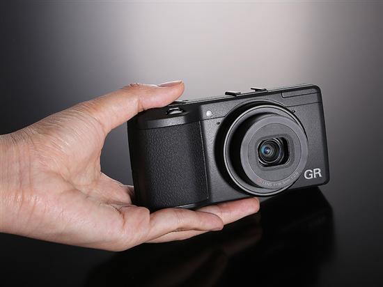 理光gr的感光原件由grd iv的1/1.