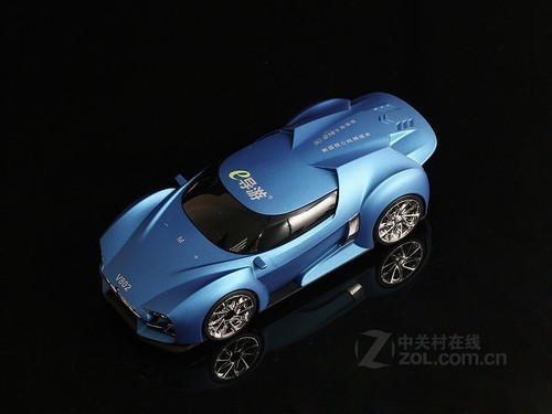 动感蓝色车模 京东e导游V802售797元_数码
