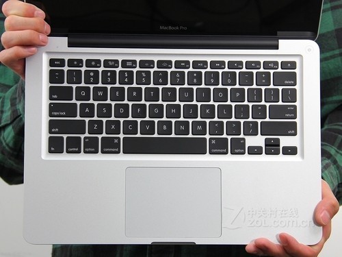 主流配置苹果MacBookPro价格7700元