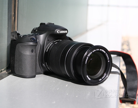 中端单反主力军佳能60D大套机售7400元