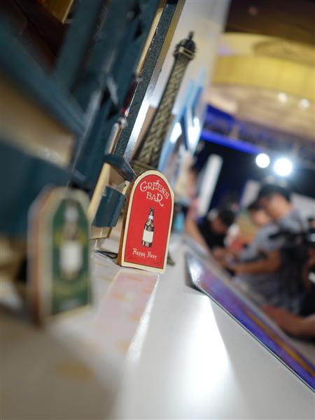 �߸���ͳ��Ӱ����QX10/QX100��������