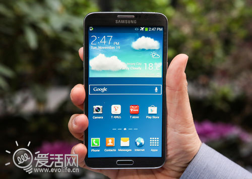 Galaxy Round曲面屏手機上手試玩：集人體工學之大成