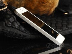 可入手价 行货苹果iPhone 5今直降300 