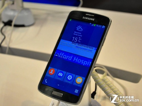 界面风格曝光 三星中兴Tizen原型机现身