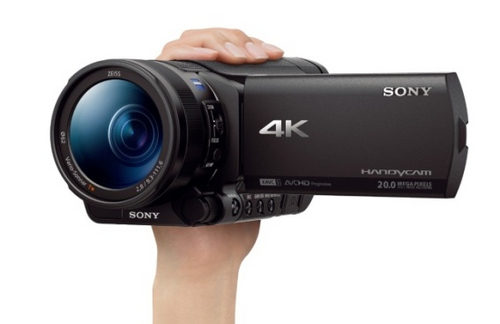 索尼发布首款便携4K摄像机及新酷拍_数码