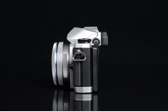 ����С������ְ�˹E-M10��ϸ����