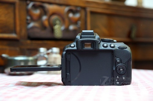 尼康 D5300黑色 翻转屏 尼康 D5300黑色 翻转屏