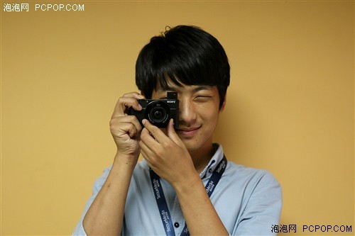 内置弹出式EVF索尼黑卡RX100III评测(3)