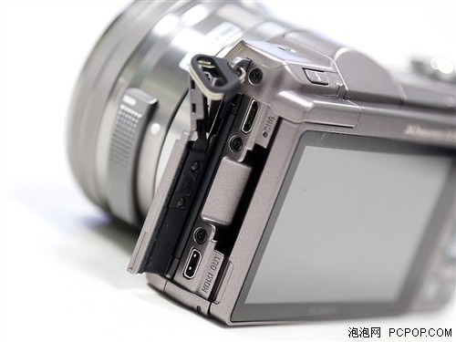 入门价格高端性能索尼微单α5100评测