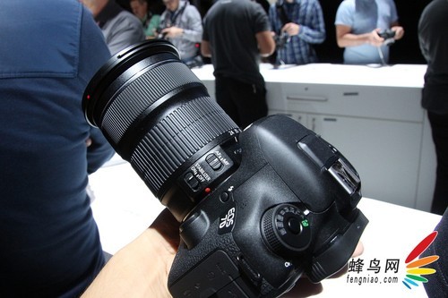 佳能入门全幅头新24-105mm现场试用