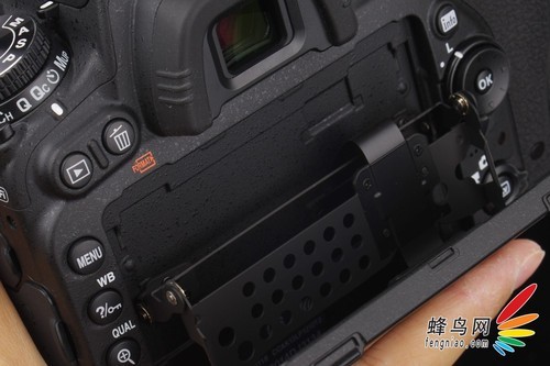 无线翻转屏全画幅来临 尼康d750评测