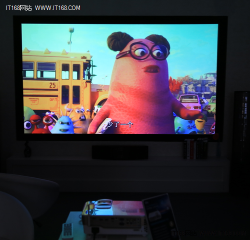 明基发布全球首款1080P专业家用投影机i700