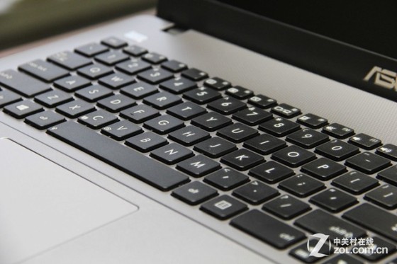 FX7600P交火 华硕VM590Z APU影音本评测