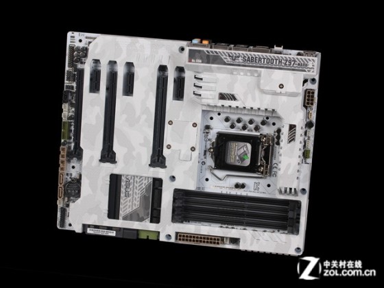 华硕Z97 外观图