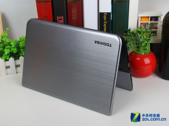 东芝 S40D银色 外观图