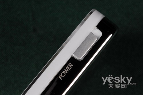 洁白主义风格设计!纽曼MOMO-X5新品评测