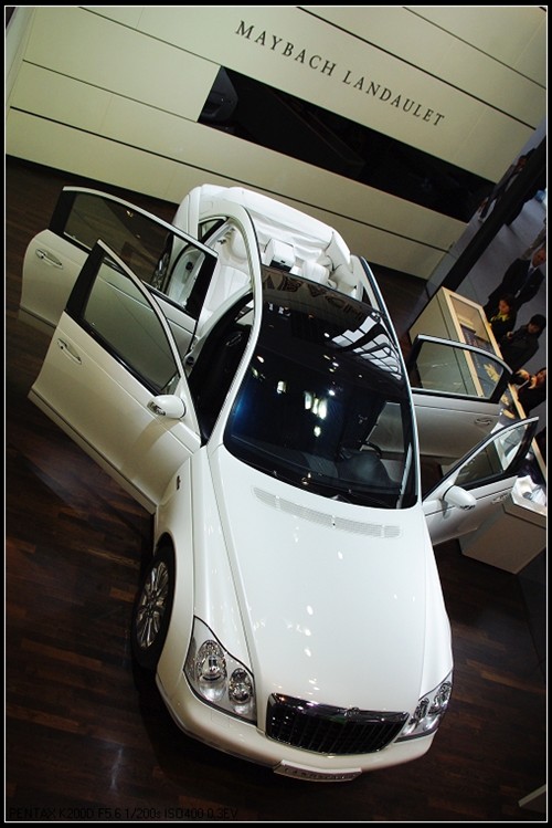 看人or看车?宾得K200D闲逛北京车展