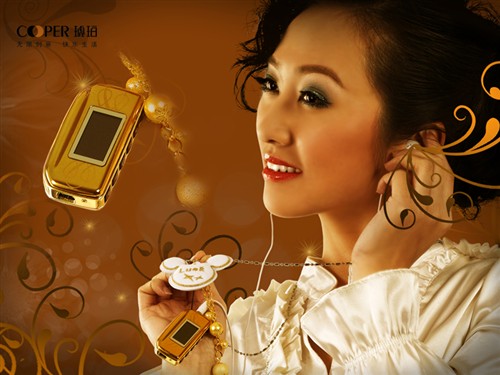绝美典雅美女代言琥珀口琴诱惑难挡