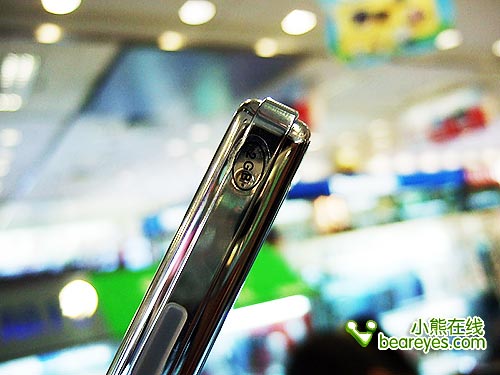 �ܶ�ǩ��T������á�����VX989LE�ʹ�
