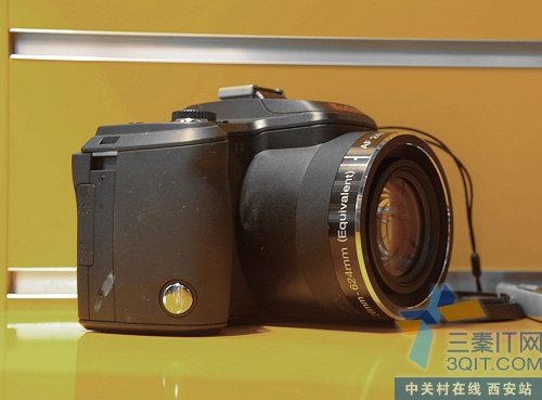 24倍光变防抖长焦柯达Z980单机2800元