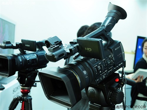 索尼发布高端高清数码摄像机AX2000E-索尼,高