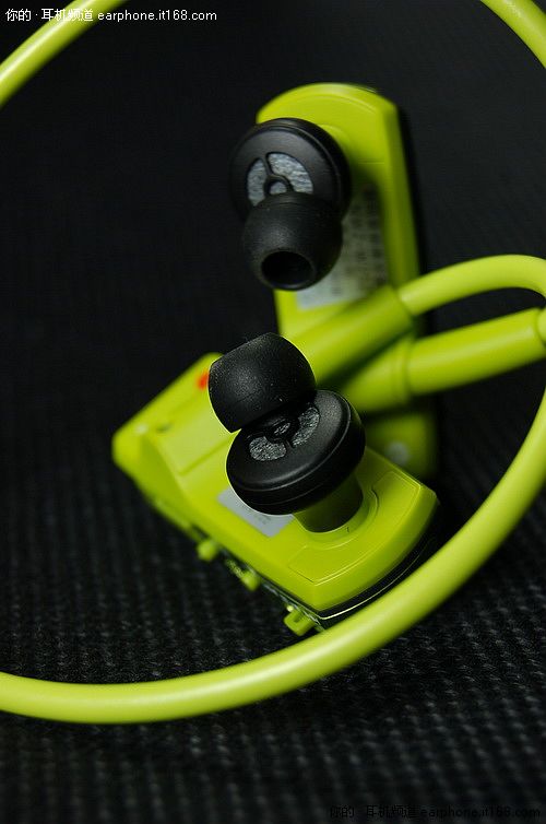 摆脱线缆束缚索尼新MP3W252抢鲜首曝