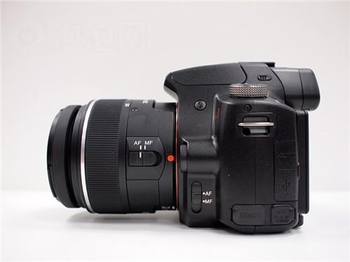 配置直逼顶级单反 最强单电相机a55