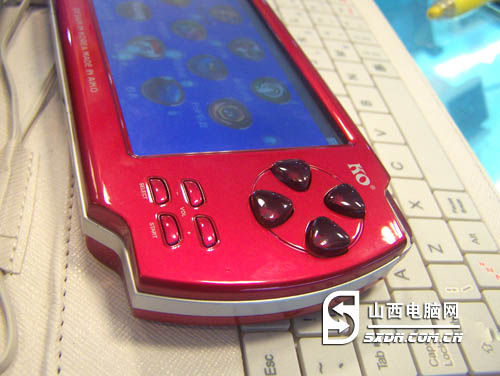 和PSP媲美 可欧W5000游戏机仅售499元_数码