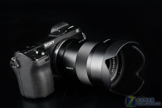 微单风景利器 蔡司24mm f1.8镜头外观_数码