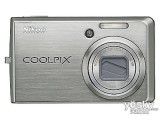 ῵ COOLPIX S600